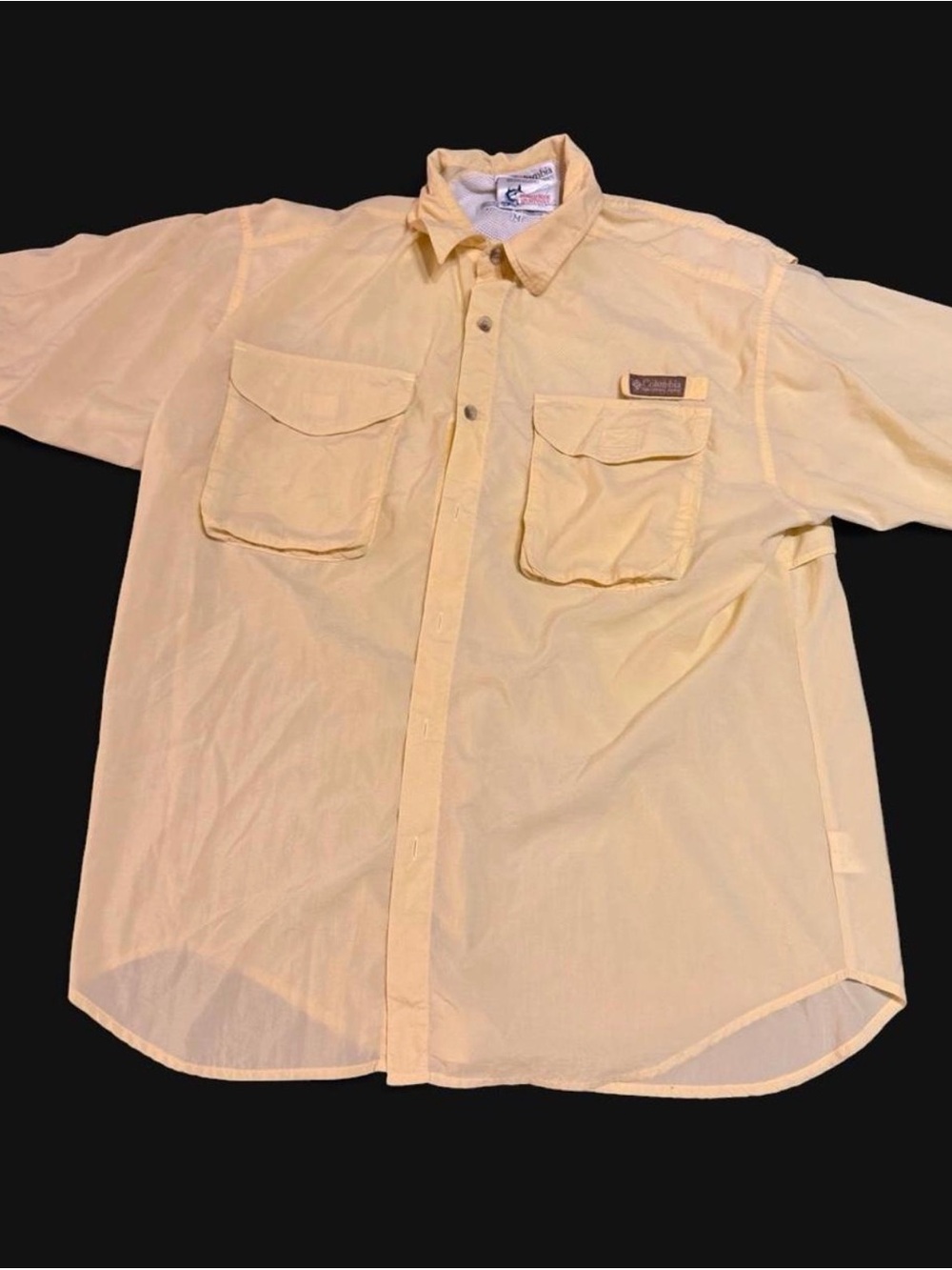 Columbia Men’s Short-Sleeve Button-Up Shirt in Light Yellow